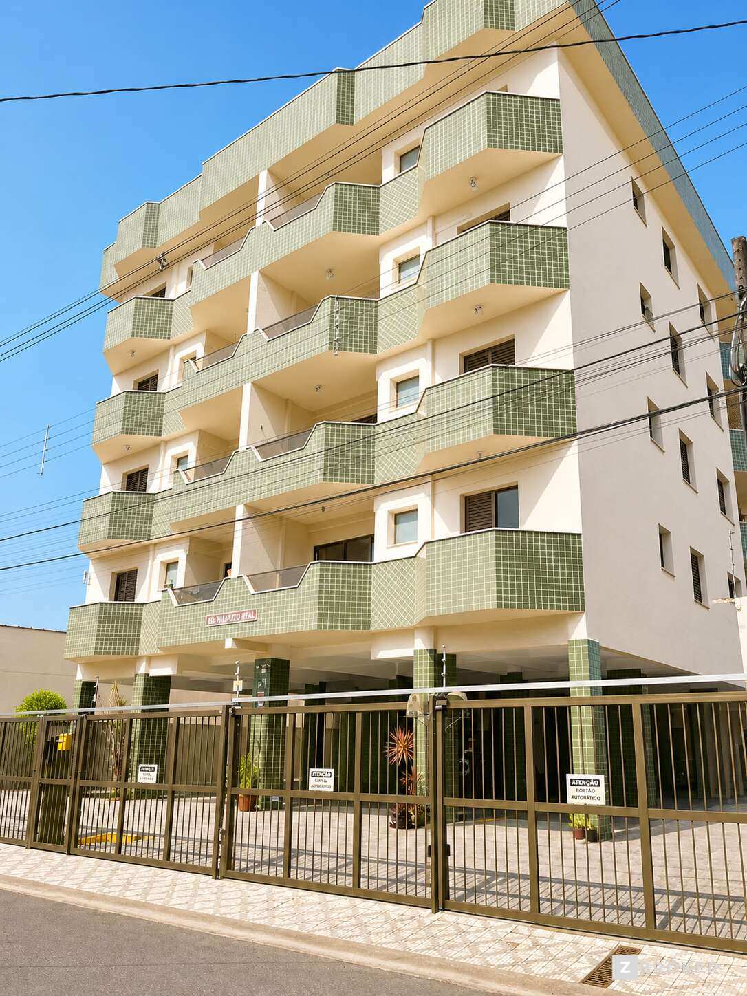  - Apartamento à venda em Ubatuba, Centro, com 3 quartos, 90m²
