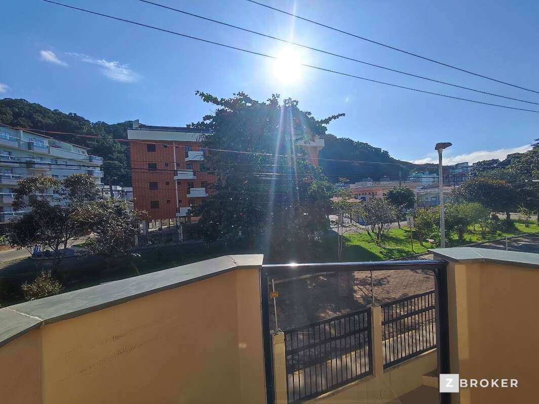  - Apartamento na Praia Grande a poucos metros da orla